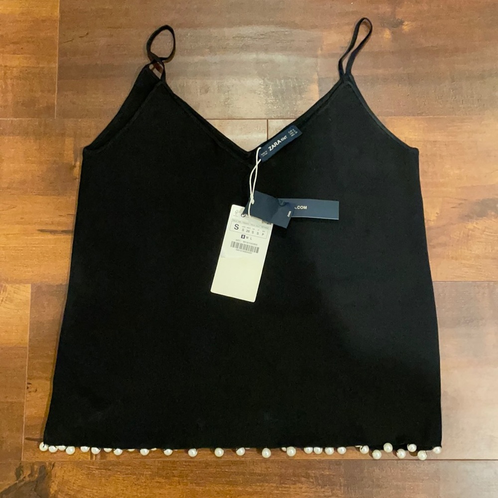 ZARA KNIT TOP W/ PEARLS S